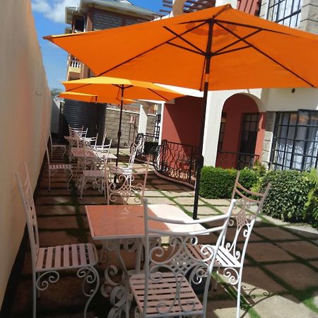 Machakos Suites Luxury Hotel Bagian luar foto