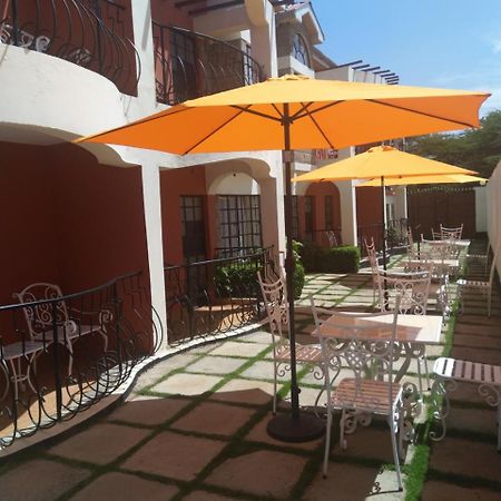 Machakos Suites Luxury Hotel Bagian luar foto