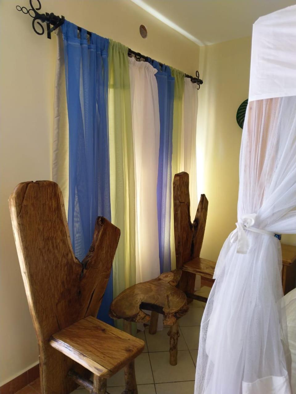 Machakos Suites Luxury Hotel Bagian luar foto