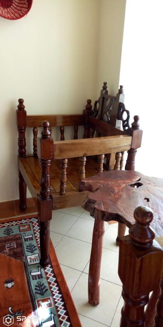 Machakos Suites Luxury Hotel Bagian luar foto